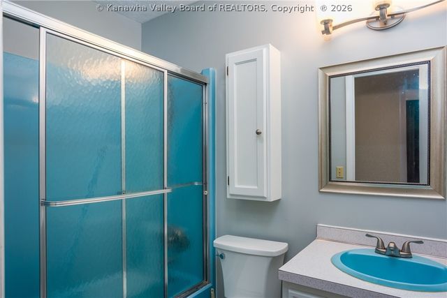 1377 Nottingham Road, Charleston, WV 25314