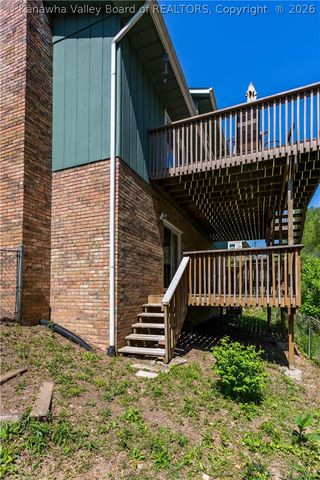 1377 Nottingham Road, Charleston, WV 25314