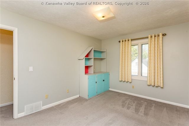 1377 Nottingham Road, Charleston, WV 25314