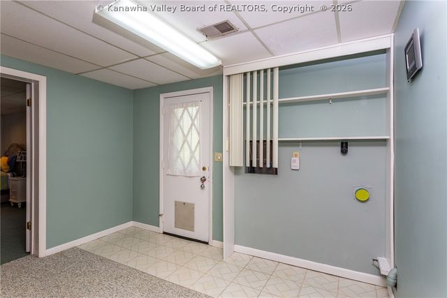 1377 Nottingham Road, Charleston, WV 25314
