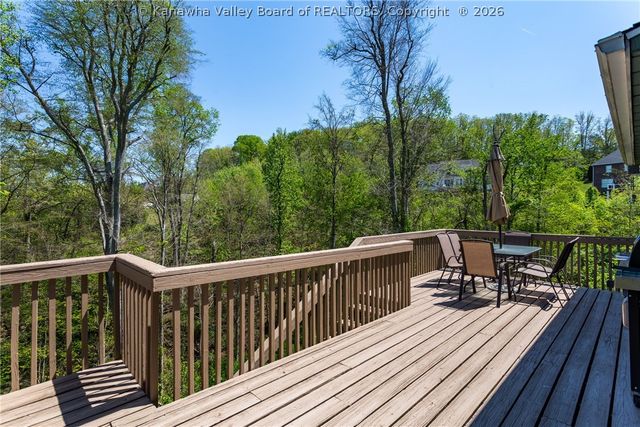 1377 Nottingham Road, Charleston, WV 25314