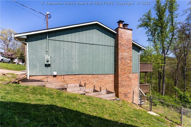 1377 Nottingham Road, Charleston, WV 25314