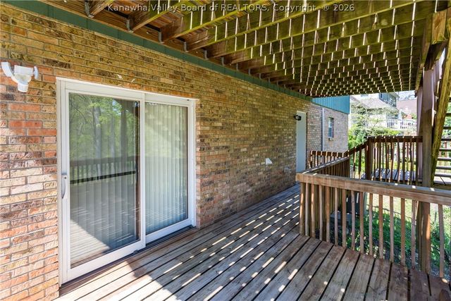 1377 Nottingham Road, Charleston, WV 25314
