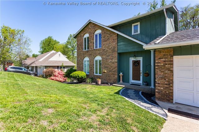 1377 Nottingham Road, Charleston, WV 25314