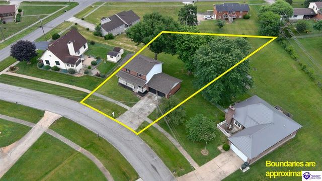 102 Kristen Court, Radcliff, KY 40160