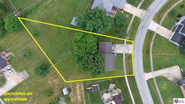 102 Kristen Court, Radcliff, KY 40160