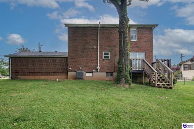 102 Kristen Court, Radcliff, KY 40160
