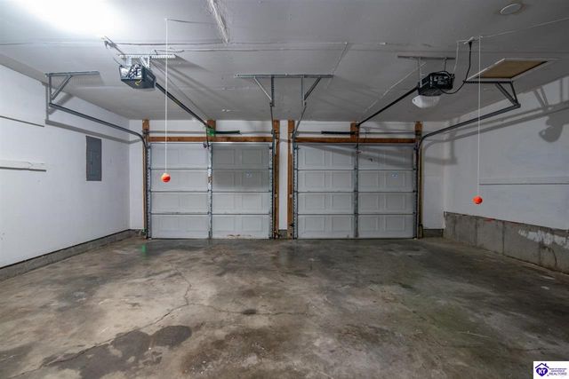102 Kristen Court, Radcliff, KY 40160