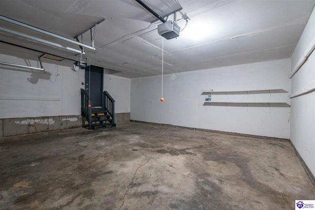 102 Kristen Court, Radcliff, KY 40160