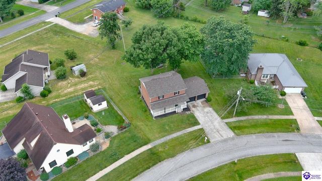 102 Kristen Court, Radcliff, KY 40160