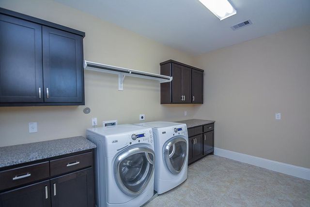 15907 Court Street, Sugar Land, TX 77478