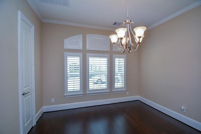 15907 Court Street, Sugar Land, TX 77478