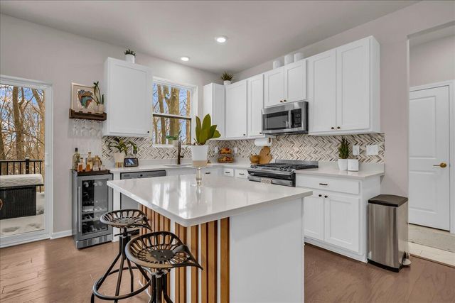 2165 Wiltshire Drive, Ypsilanti, MI 48198