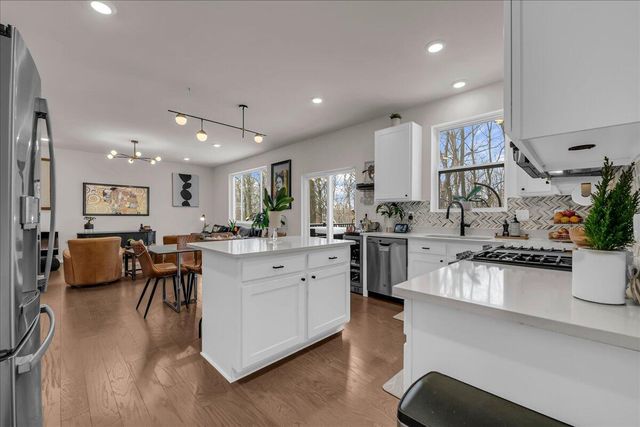 2165 Wiltshire Drive, Ypsilanti, MI 48198