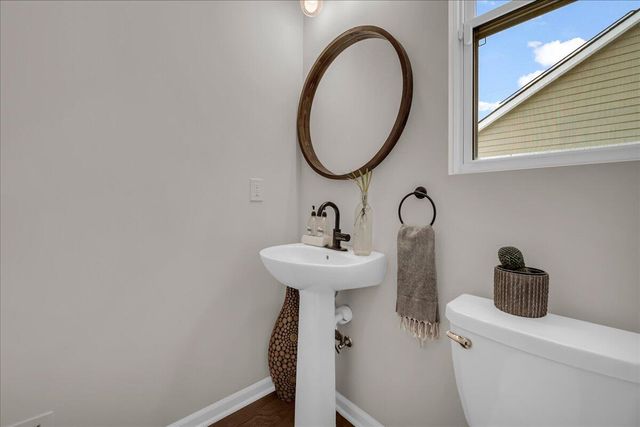 2165 Wiltshire Drive, Ypsilanti, MI 48198