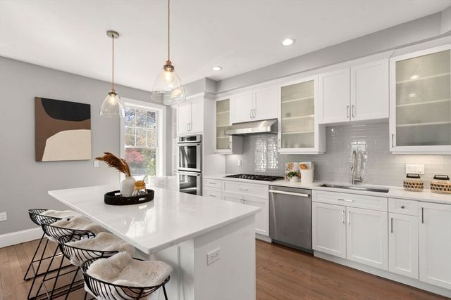 1935 Commonwealth Ave 1935, Newton, MA 02466