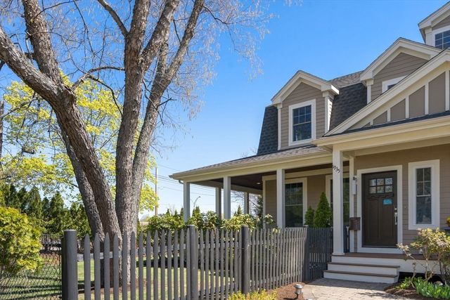 1935 Commonwealth Ave 1935, Newton, MA 02466
