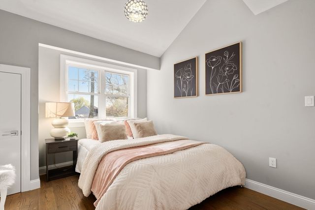 1935 Commonwealth Ave 1935, Newton, MA 02466