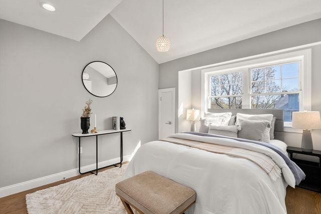 1935 Commonwealth Ave 1935, Newton, MA 02466