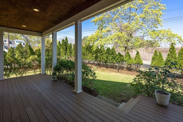 1935 Commonwealth Ave 1935, Newton, MA 02466