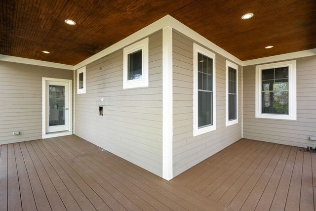 1935 Commonwealth Ave 1935, Newton, MA 02466