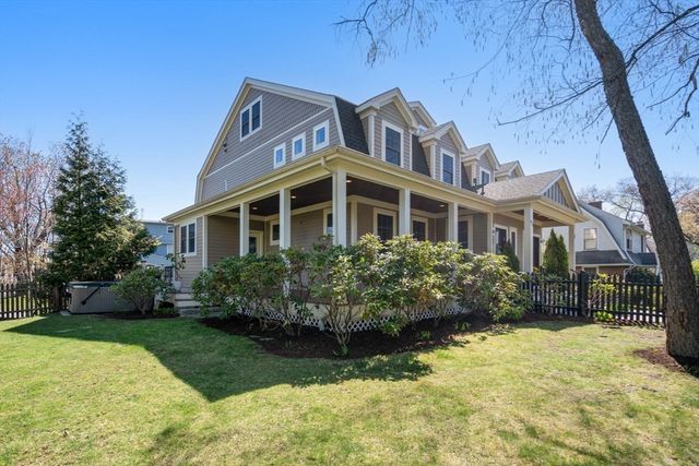 1935 Commonwealth Ave 1935, Newton, MA 02466