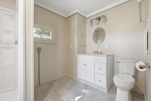 38 Highland St, Reading, MA 01867