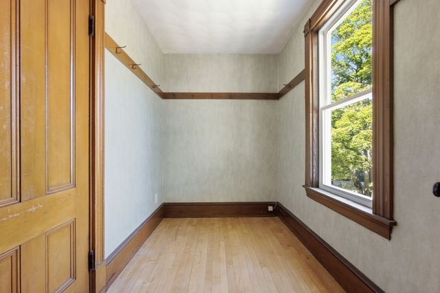 38 Highland St, Reading, MA 01867