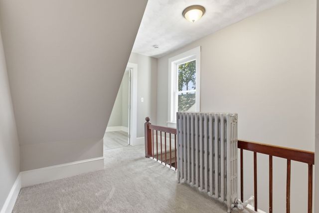 38 Highland St, Reading, MA 01867