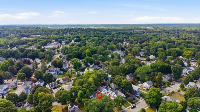 38 Highland St, Reading, MA 01867