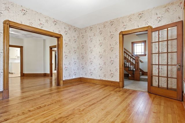 38 Highland St, Reading, MA 01867