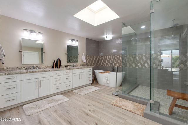 2737 E ARIZONA BILTMORE Circle 29, Phoenix, AZ 85016