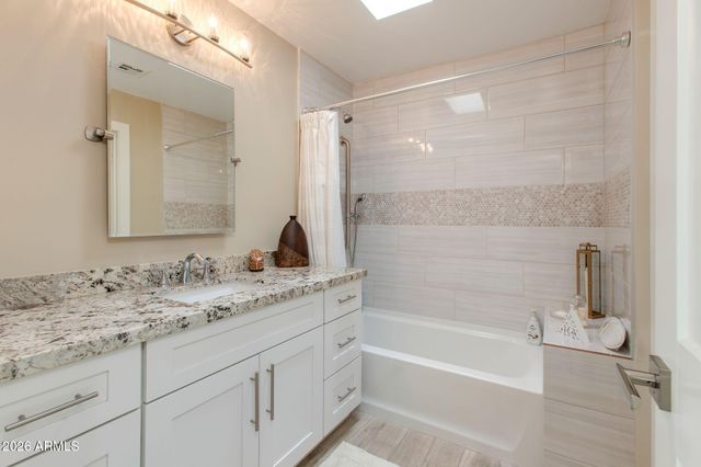 2737 E ARIZONA BILTMORE Circle 29, Phoenix, AZ 85016