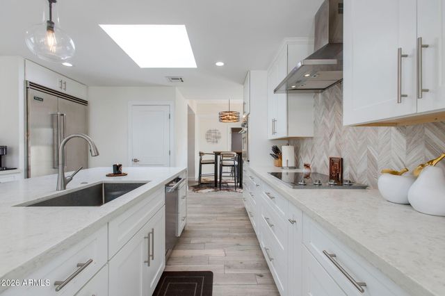 2737 E ARIZONA BILTMORE Circle 29, Phoenix, AZ 85016