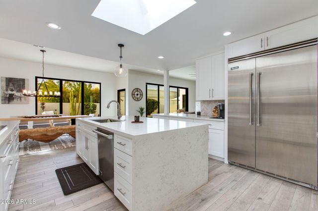 2737 E ARIZONA BILTMORE Circle 29, Phoenix, AZ 85016