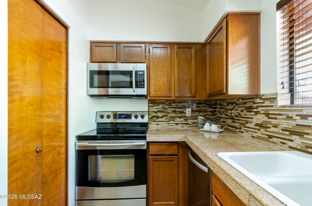 3212 E Terra Alta Boulevard, Tucson, AZ 85716
