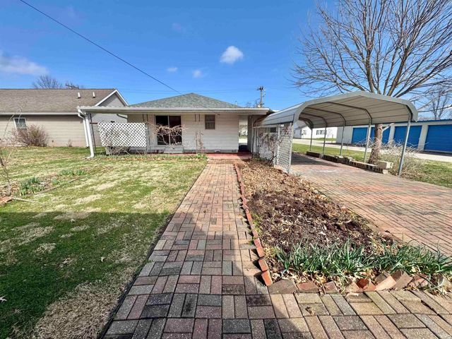 349 NW I Street, Linton, IN 47441