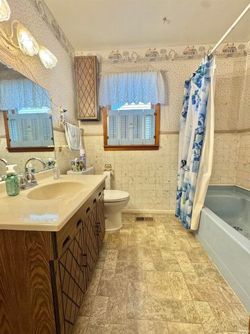 349 NW I Street, Linton, IN 47441