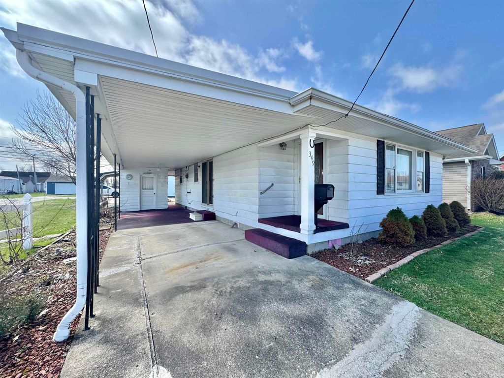 349 NW I Street, Linton, IN 47441