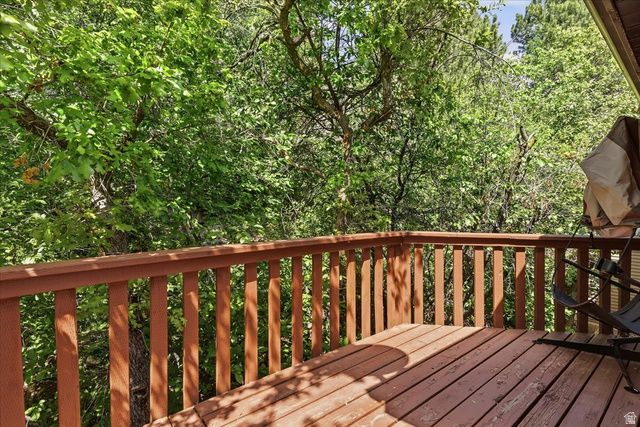 905 OAKRIDGE DR, Farmington, UT 84025