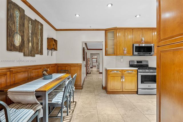 766 W 36th St, Hialeah, FL 33012