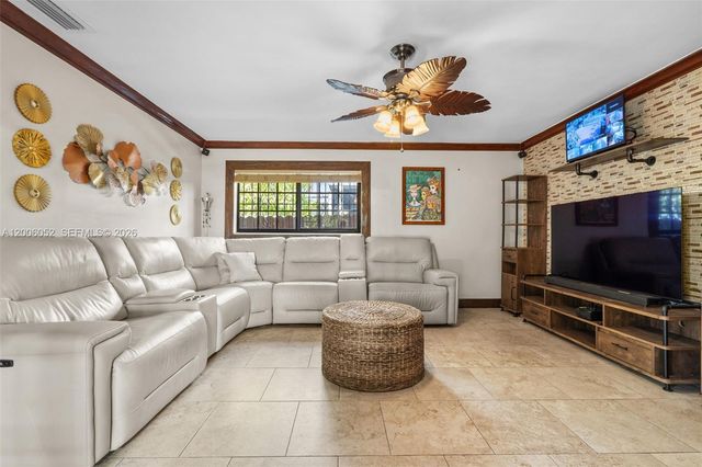 766 W 36th St, Hialeah, FL 33012