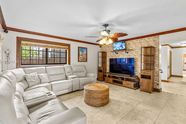 766 W 36th St, Hialeah, FL 33012