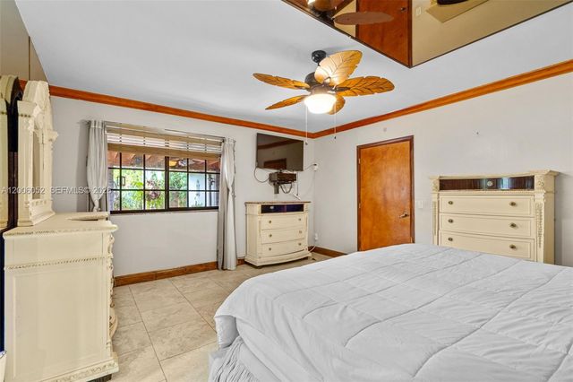 766 W 36th St, Hialeah, FL 33012