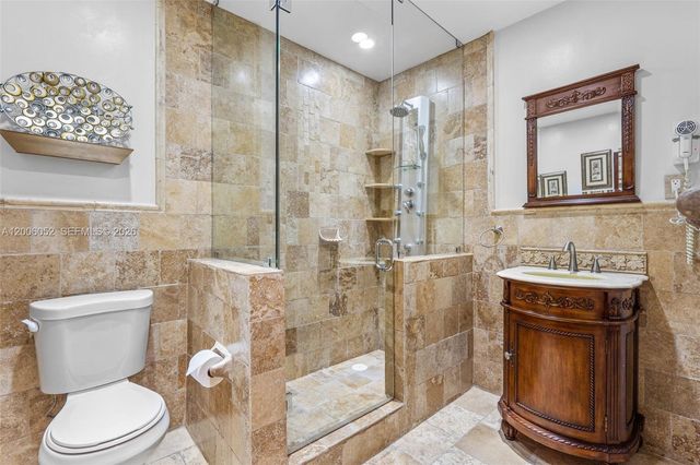 766 W 36th St, Hialeah, FL 33012