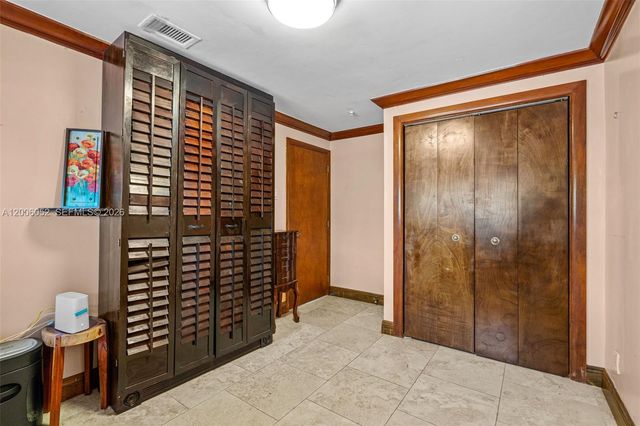 766 W 36th St, Hialeah, FL 33012