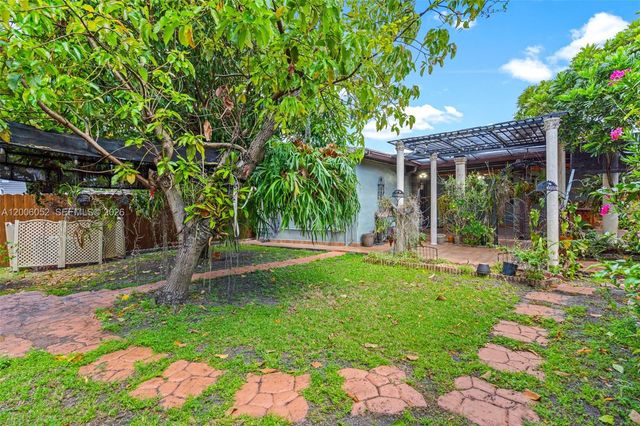 766 W 36th St, Hialeah, FL 33012