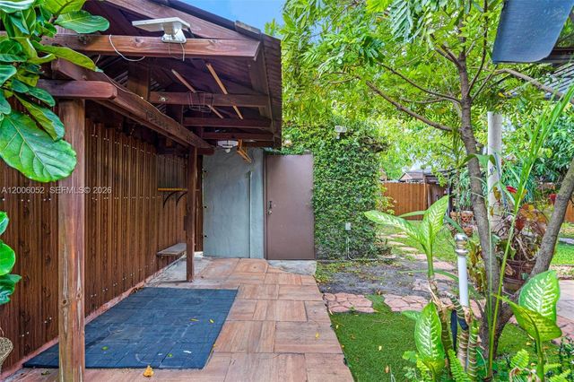 766 W 36th St, Hialeah, FL 33012