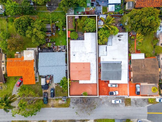 766 W 36th St, Hialeah, FL 33012