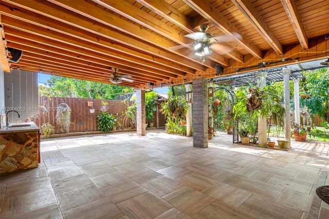 766 W 36th St, Hialeah, FL 33012